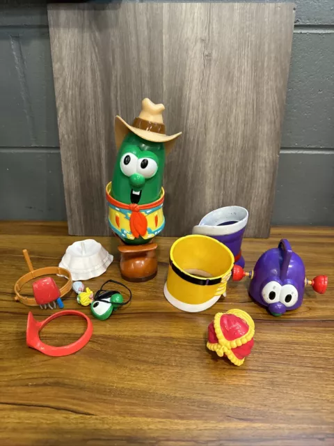 Veggie Tales Mix-Up Larry The Cucumber Mr Potato Head 12 Piece Dress Up Toy 2004