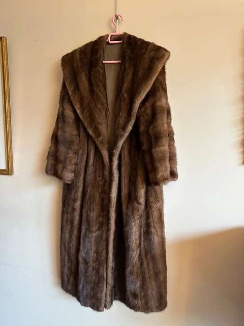 Manteau En Vison Saga Mink Taille 2XL (46) - Marron - Très Bon état Occasion
