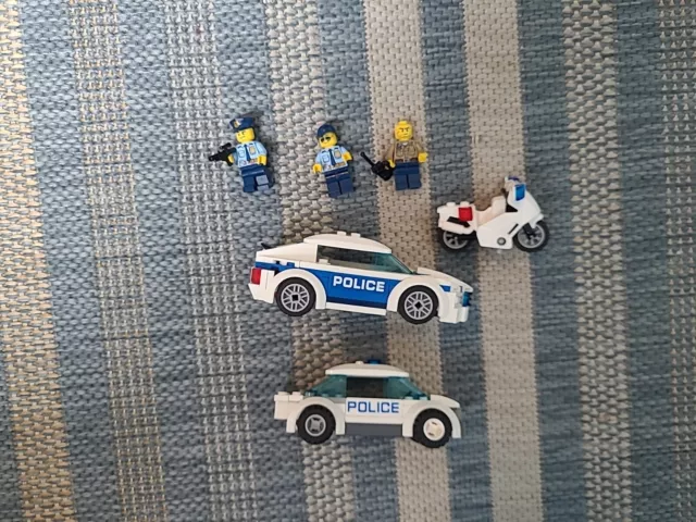 LEGO City Polizei Set 3 Fahrzeuge, 3 Polizisten, 1 Strassensperre 2