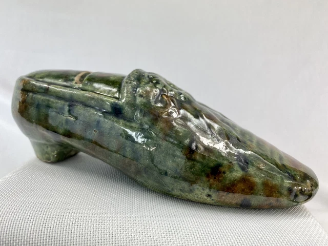 RARE TIRELIRE A CASSER CERAMIQUE ANCIENNE XIXème "CHAUSSURE" ART