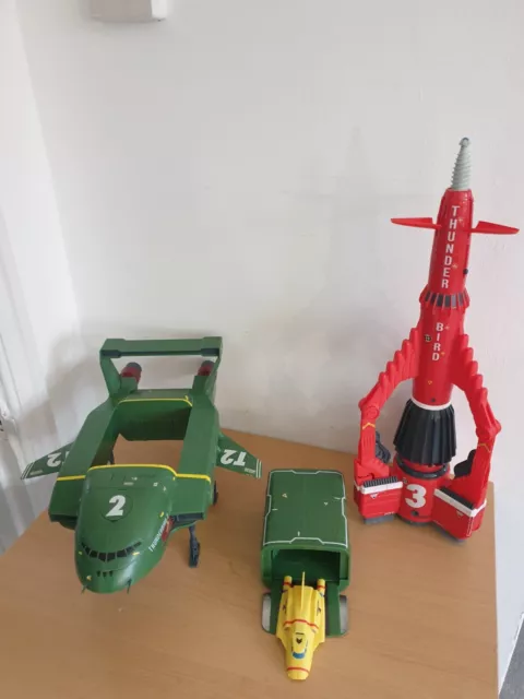 Thunderbirds supersize 2 3 & 4 ( no figures )