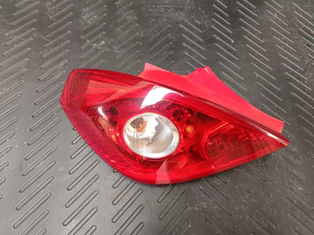 Rückleuchte Rücklicht Heckleuchte Li orig für Opel Corsa D 06-10 13186350 3 trg