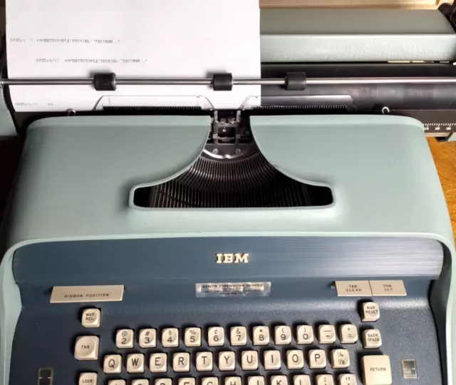 Vintage 1960 IBM ~ Model C USA ~ Electric Typewriter Everthing Works EXPECT...