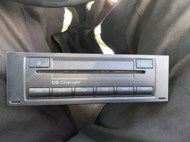 Audi Cd Player 6 Disc Changer Unit 8E0035111D