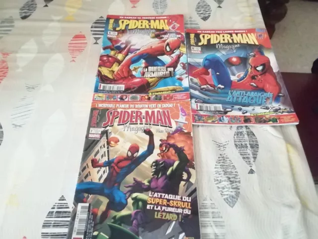 Lot de 3 BD Spiderman magazines neufs vintage année 2008