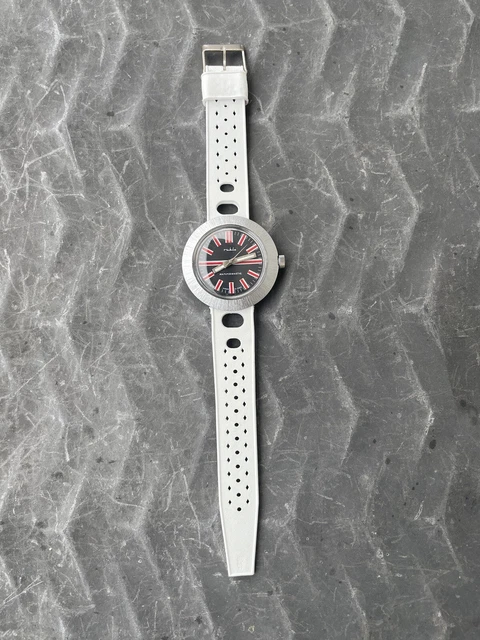 DDR  Armbanduhr Ruhla antimagnetisch Uhr  70iger Jahre neu unbenutzt Retro Top