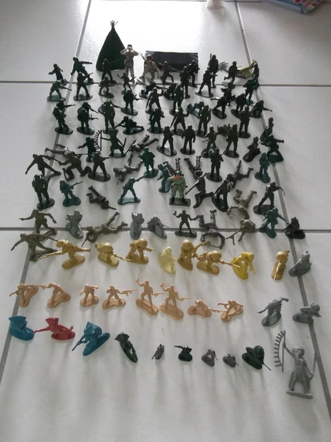 GROS LOT ACTION Man 13 Figurines officiel + lot d'accessoires + autre firurines EUR 74,00 - FR