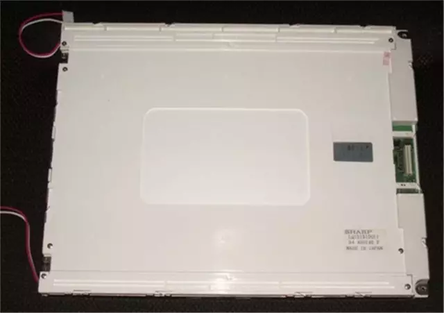 LQ121S1DG11 12.1" Sharp 800(RGB)×600 Resolution LCD Screen Panel