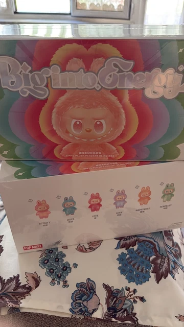 LABUBU THE MONSTERS "Big into Energy" Blind Box Sigillata EUR 55,00
