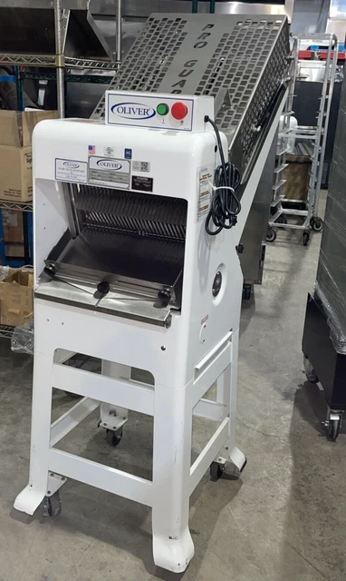 Oliver  797-32Nc Gravity Feed Bakery Bread Slicer W/Pro Guard