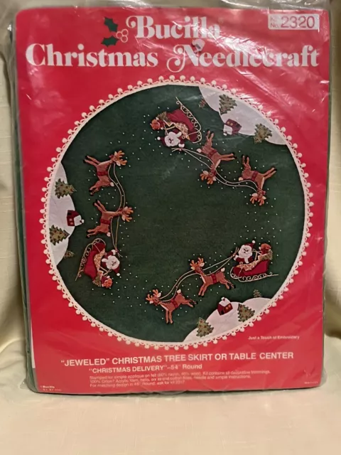 Bucilla new CHRISTMAS DELIVERY 45" Round Tree Skirt Felt Applique NIP 2320 Vtg