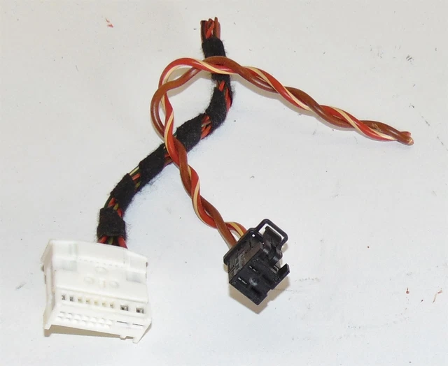 FUEL PUMP CONTROL Unit Module Connector Bmw E60 525 530 528 535 E90 325