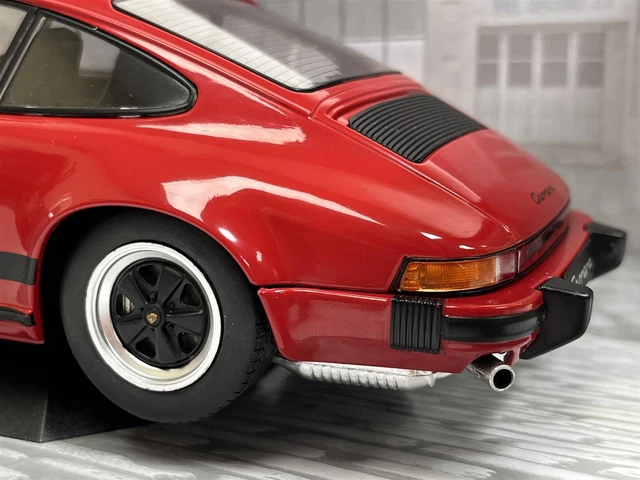 Porsche 911 3.0 1977 Carrera Rouge 1:18 Echelle Solido 1802606 5