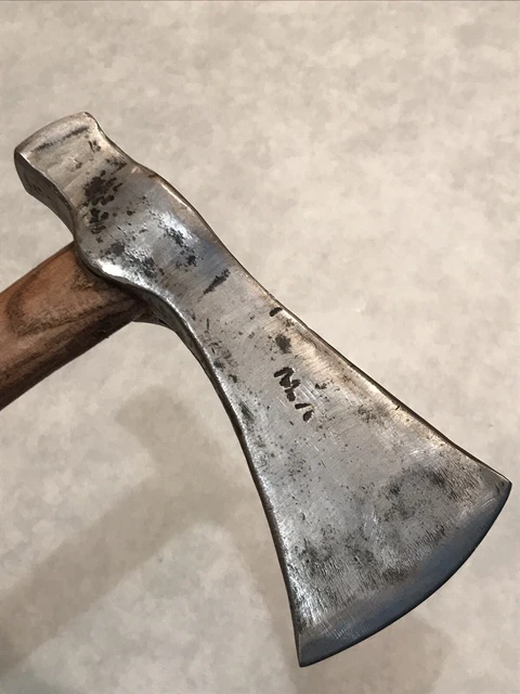 Hache Ancienne De Pompier Forgée à La Main - Outil Traditionnel Français (n.172)