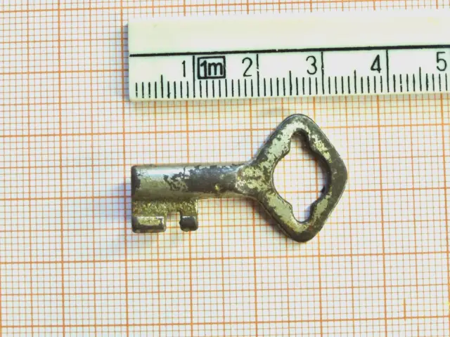 Vintage 3 cm alt Schlüssel Eisen klein Schatulle Bartschlüssel geschmiedet Hohl