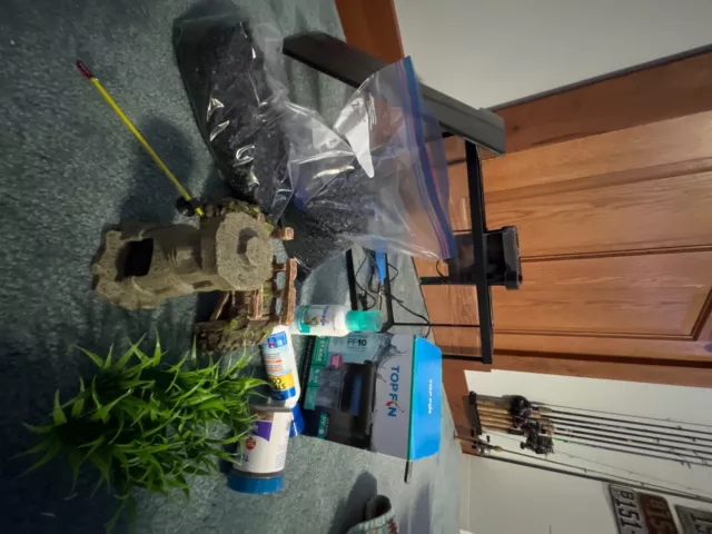Aqua Culture Aquarium Starter Kit Fish Tank 10 Gallon Water Tank + LED Light