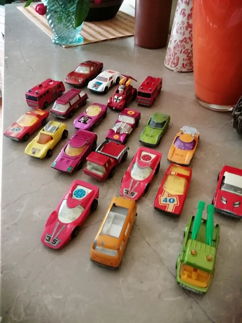 Nadir bulunur. Çoğu 70 ler mini model metal araba kamyon matchbox Majorette kole