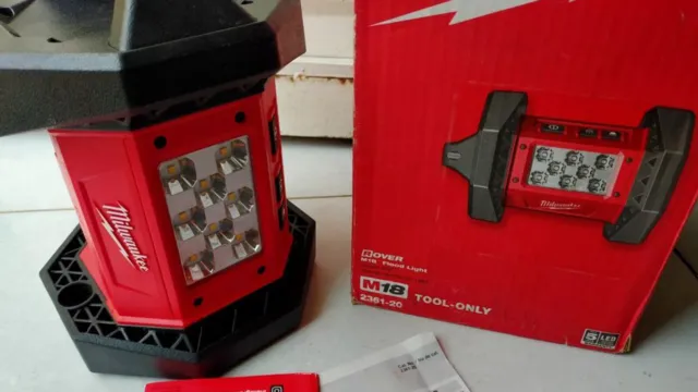 Milwaukee Electric Tool 2361-20 M18 LED Flood Light (Tool-Only) - Free Shipping
