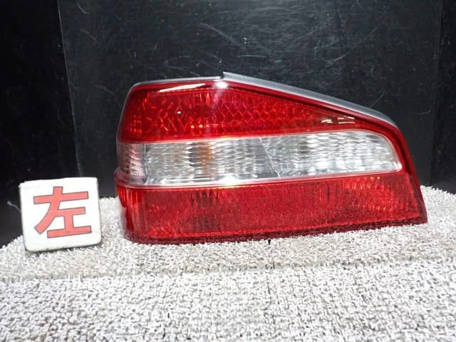 NISSAN Laurel 2001 GF-GNC35 Left Tail Light 265558L627 [Used] [PA122561971]