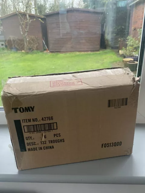 Britains Tradebox mit 6 Packungen Bauernhoftrögen selten