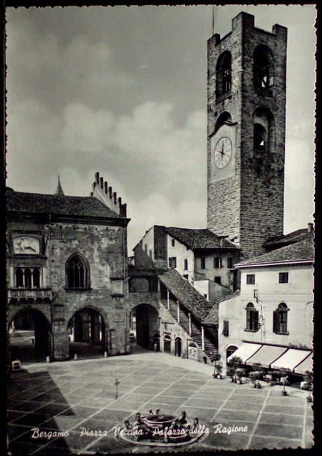 BERGAMO Piazza Vecchia Palazzo della Ragione - viaggiata nel 1959