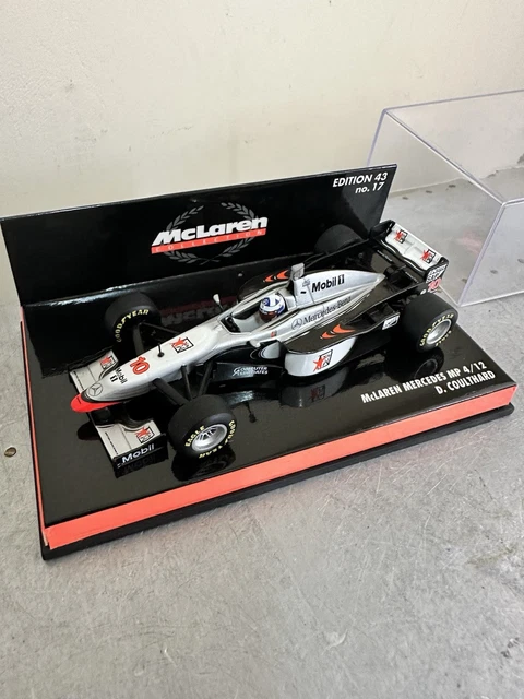 Hot Wheels SB 1/18 - F1 McLaren Mercedes MP4-15 Coulthard