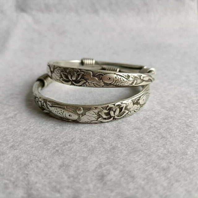 1 pair Exquisite Old Chinese tibet silver handcarved lotus fish bracelet pair