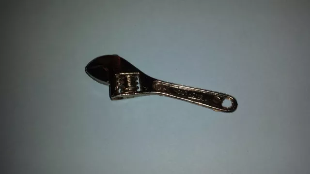 PEQUEÑA LLAVE INGLESA (herramienta de juguete) // Small Wrench Toy Tool  metal EUR 6,00 - PicClick FR