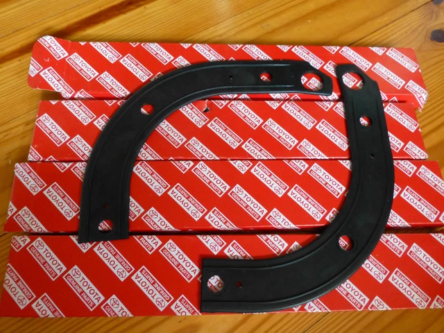 thumbnail image 2 of Toyota Landcruiser Rear Diff Pinion Oil Seal – BJ40 FJ40 HJ45 FJ55 (1969-1984) FYE008986 2 of 5