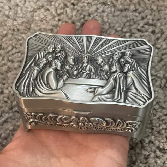 The 12 Apostles Twelve Disciples of Jesus Engraved Jewellery Carved Trinket Box