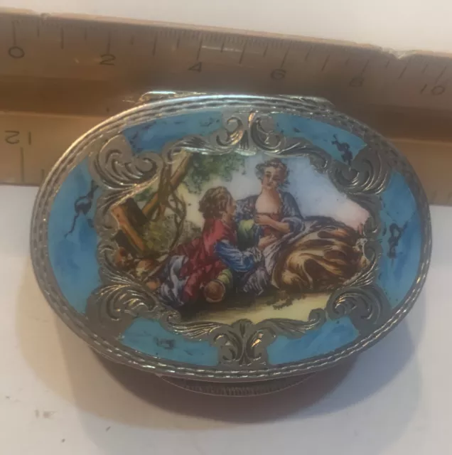 Antique Sterling Silver & Gold Hand Tooled Pill Trinket Box Romantic Scene Italy
