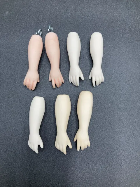 Lot: Mixed Bisque and Composition Seeley FB8 French Doll Arms