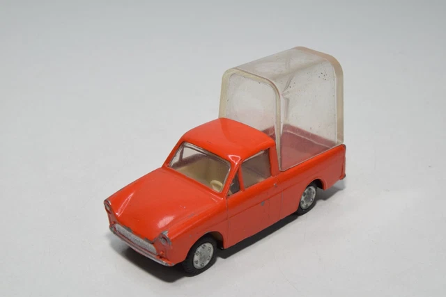 Lion Car a group of DAF Articulated Trucks and Semi Trailers