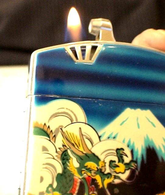 ancien briquet John Sterling plaqué or à gaz rechargeable
