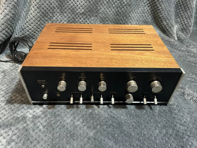 Powers On, NOT TESTED W/ Speakers- Samsui AU-555A Solid State Stereo Amplifier