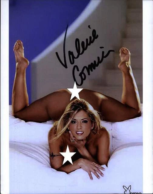 Model Valerie Cormier signed model 8x10 Photo -PROOF- -CERTIFICATE- (G8)