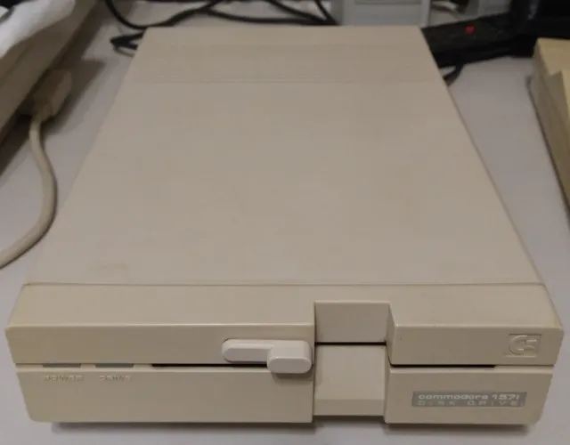 Commodore 1571 Floppy Disk Drive Refurbished Fully Working ever so slight yellow