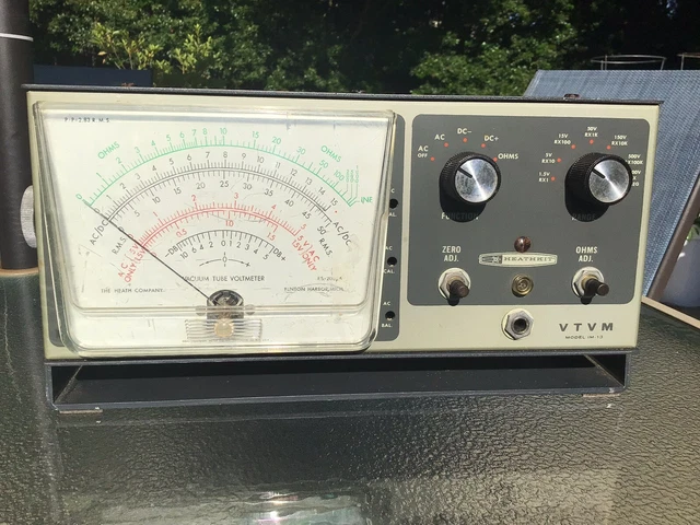 Heathkit Vacuum Tube Voltmeter Model IM-13 - POWERS ON - VTVM