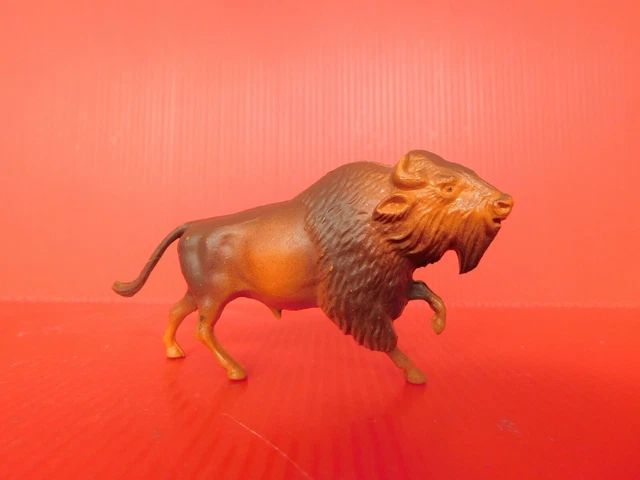 QUIRALU / CIRQUE / LES ANIMAUX SAUVAGES LE MONDE CIVIL : le RHINOCEROS