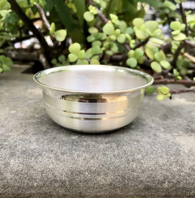 Argento 999 Religiosa Indù Katori Prasad Ciotola Krishna puja 6,6 cm 19-20 g