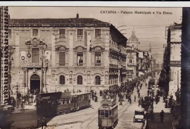 #Catania: Palazzo Municipale E Via Etnea