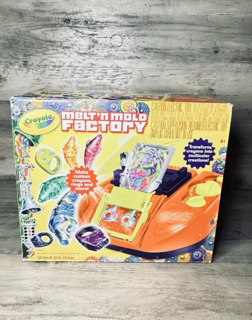 Crayola Melt 'N Mold Factory 24 Crayon Maker Custom Crayons Rings & more🖍️🟩🟨