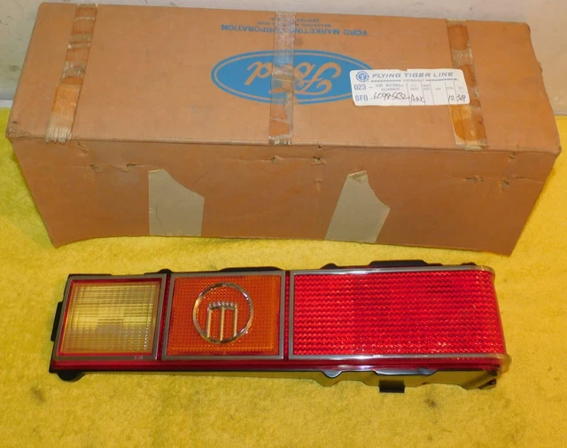 1975 1976 Mercury Monarch Ghia NOS RH REAR TAIL LAMP LIGHT LENS with EMBLEM