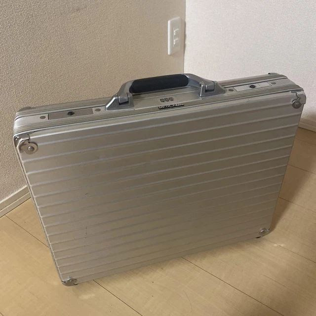 RIMOWA SILVER ATTACHE Briefcase Duralumin Business Bag Professional