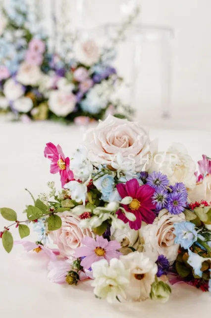 Floral Centerpiece Fresh Flower Bouquet Table - Digital Image Picture Wallpaper