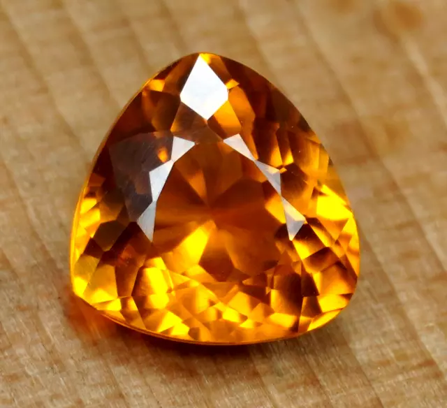 Saphir jaune 7,15 ct naturel trillion coupé Sri Lanka traité pierre...