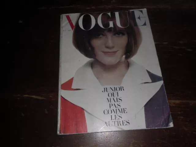 A Voir !! Ancienne Revue " Vogue - Paris " 1965