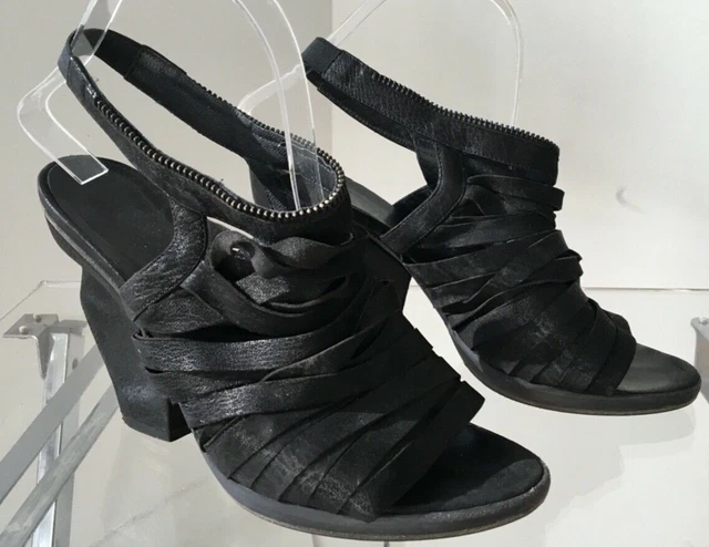 Designer LD Tuttle Barney's sexy black leather strappy wedge sandals size 38 Designer LD Tuttle Barney's sexy black leather strappy wedge sandals size 38