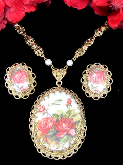 Vintage Western Germany Floral Pendant Necklace Matching Clip Earrings