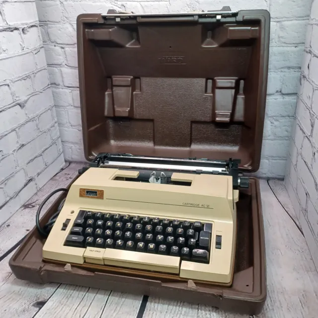 Montgomery Ward cartridge AC VI Electric Typewriter with Case PICA 8205 ~WORKS~